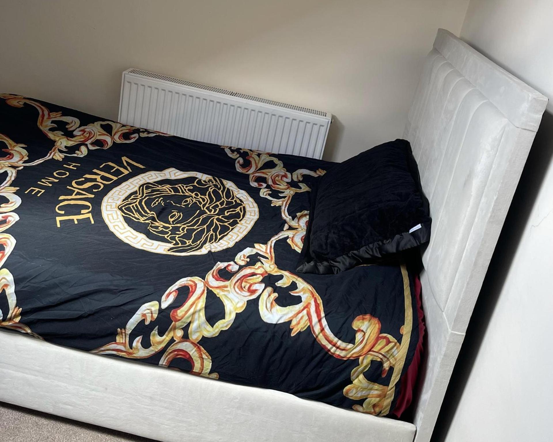 2-Bed Apartment - Sleeps 4 - Street Parking - Wifi Manchester Bagian luar foto